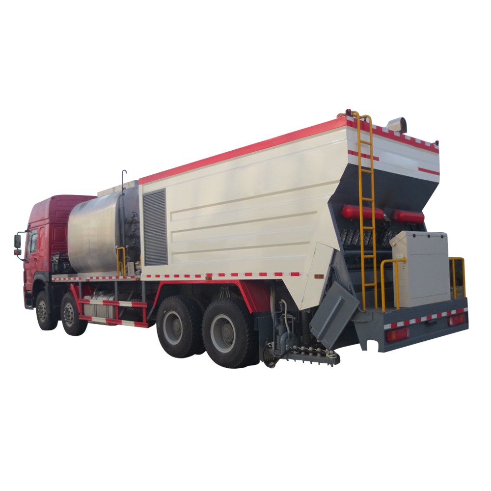 8 * 4 নুড়ি Asphalt সিঙ্ক্রোনাস সিলার ট্রাক